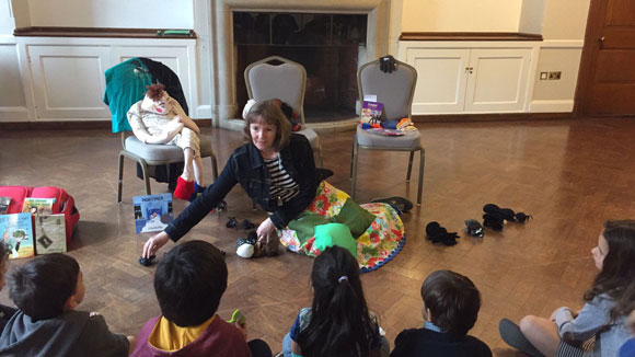 Beverley Brenna presenting to children at London House for Overseas Graduates, London, England